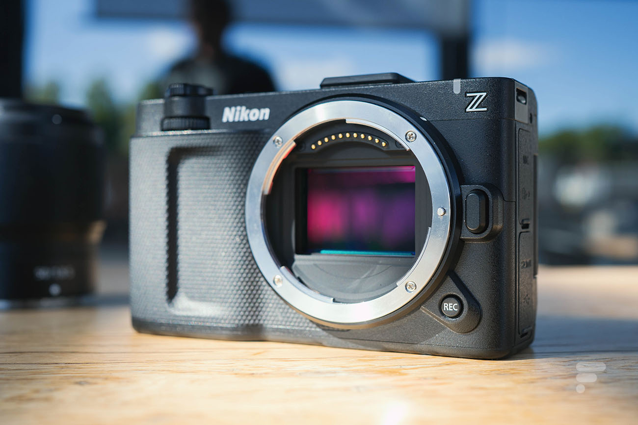 Le Nikon ZR