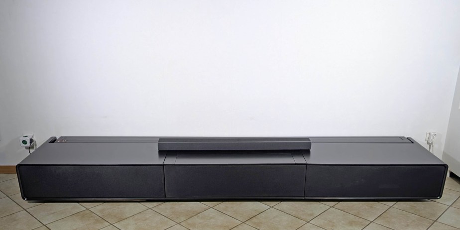 Nothing Projector Meuble TV Laser Shore // Source : Sylvain Pichot - Frandroid