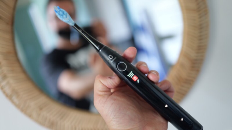 J’ai testé la Oclean X Pro 20 : cette brosse à dents se frotte à Oral-B avec brio