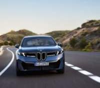 BMW iX3 (2025) // Source : BMW