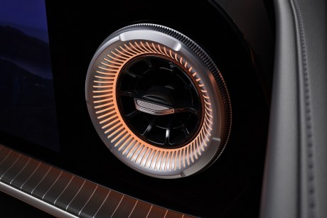 Mercedes-Benz GLC // Source : Mercedes-Benz
