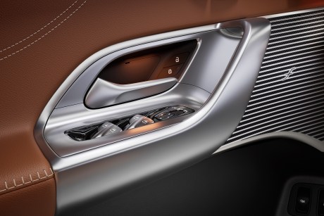 Mercedes-Benz GLC // Source : Mercedes-Benz