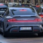 On a croisé une Xiaomi SU7 en plein Paris avec une plaque française : voici l’histoire derrière