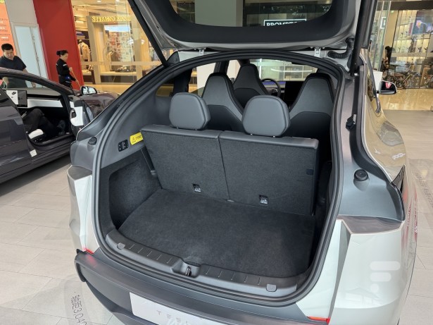 Tesla Model Y L // Source : Vincent Sergère pour Frandroid