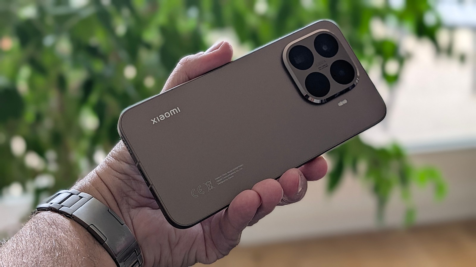 15T et 15T Pro : Xiaomi se montre gÃ©nÃ©reux pour le lancement de ses nouveaux flagships killer