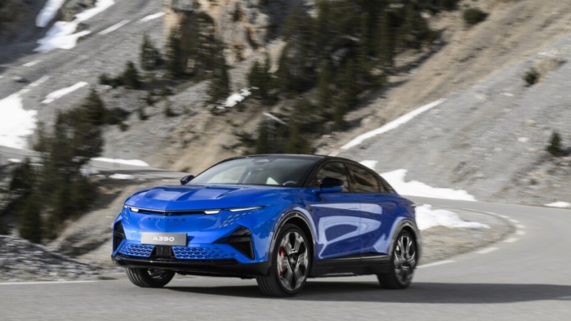 Alpine dévoile les prix du concurrent français du Porsche Macan : 3 moteurs et une sono Devialet pour bien moins cher Alpine dévoile les prix du concurrent français du Porsche Macan : 3 moteurs et une sono Devialet pour bien moins cher