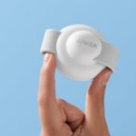 Amazon fait perdre 33 % à ce chargeur 3-en-1 compatible Qi2 aussi petit qu’un macaron 