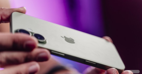 Apple iPhone 17 // Source : Chloé Pertuis - Frandroid