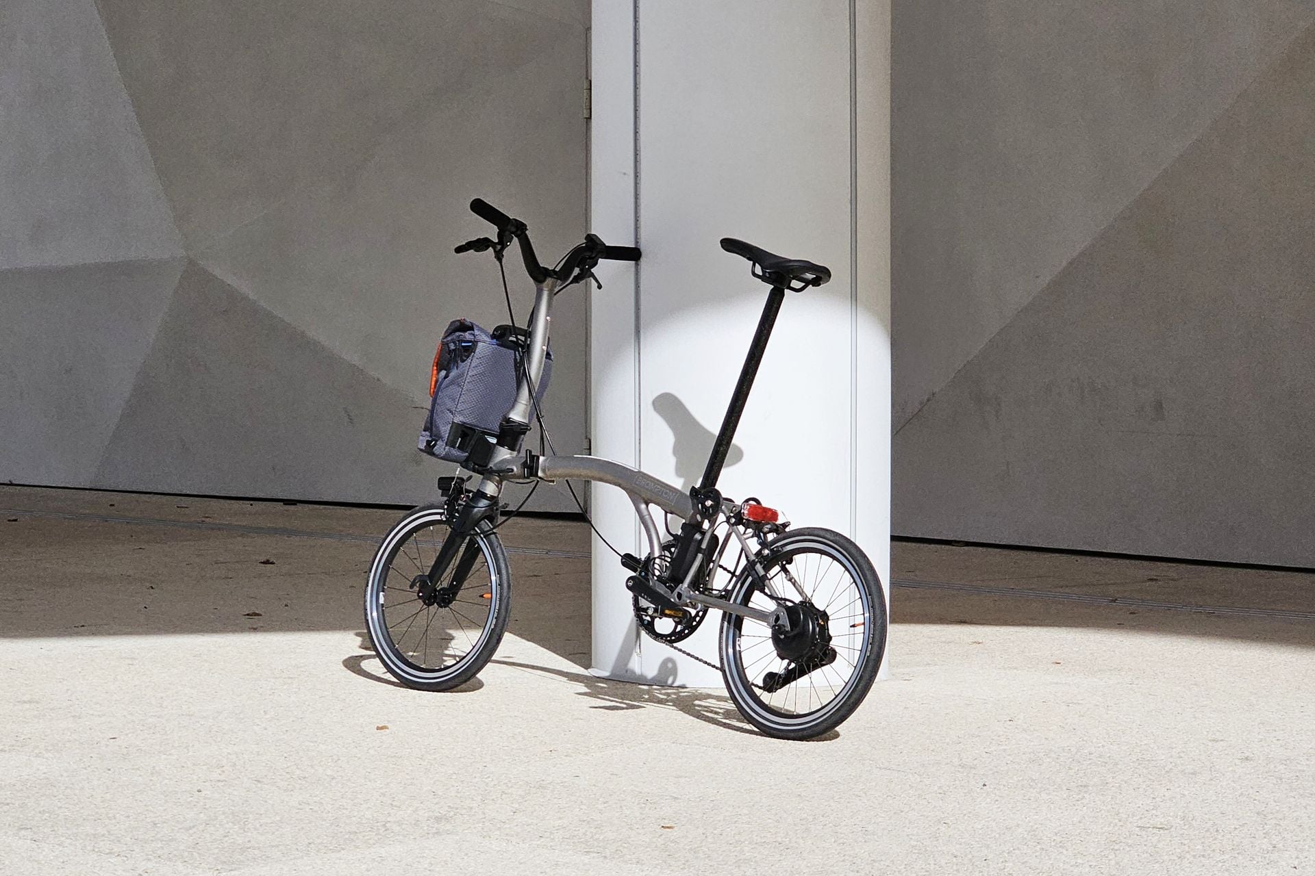Brompton Electric T line design
