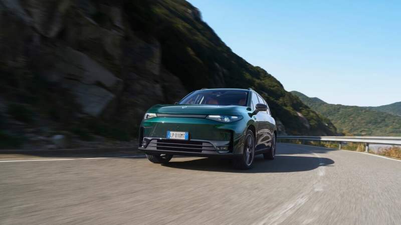 Le retour du moteur essence pour sauver la voiture électrique ? La stratégie étonnante des constructeurs avec les prolongateurs d’autonomie