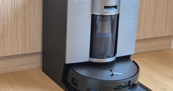 Ecovacs Deebot X11 OmniCyclone 1 Ecovacs Deebot X11 OmniCyclone 1