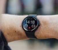 La Google Pixel Watch 4 // Source : Chloé Pertuis - Frandroid