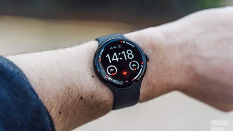 Oubli de smartphone et SOS satellite&nbsp;: l’énorme mise à jour arrive sur les Pixel Watch