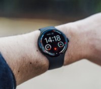La Google Pixel Watch 4 // Source : Chloé Pertuis - Frandroid