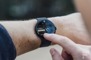 La Google Pixel Watch 4 // Source : Chloé Pertuis - Frandroid