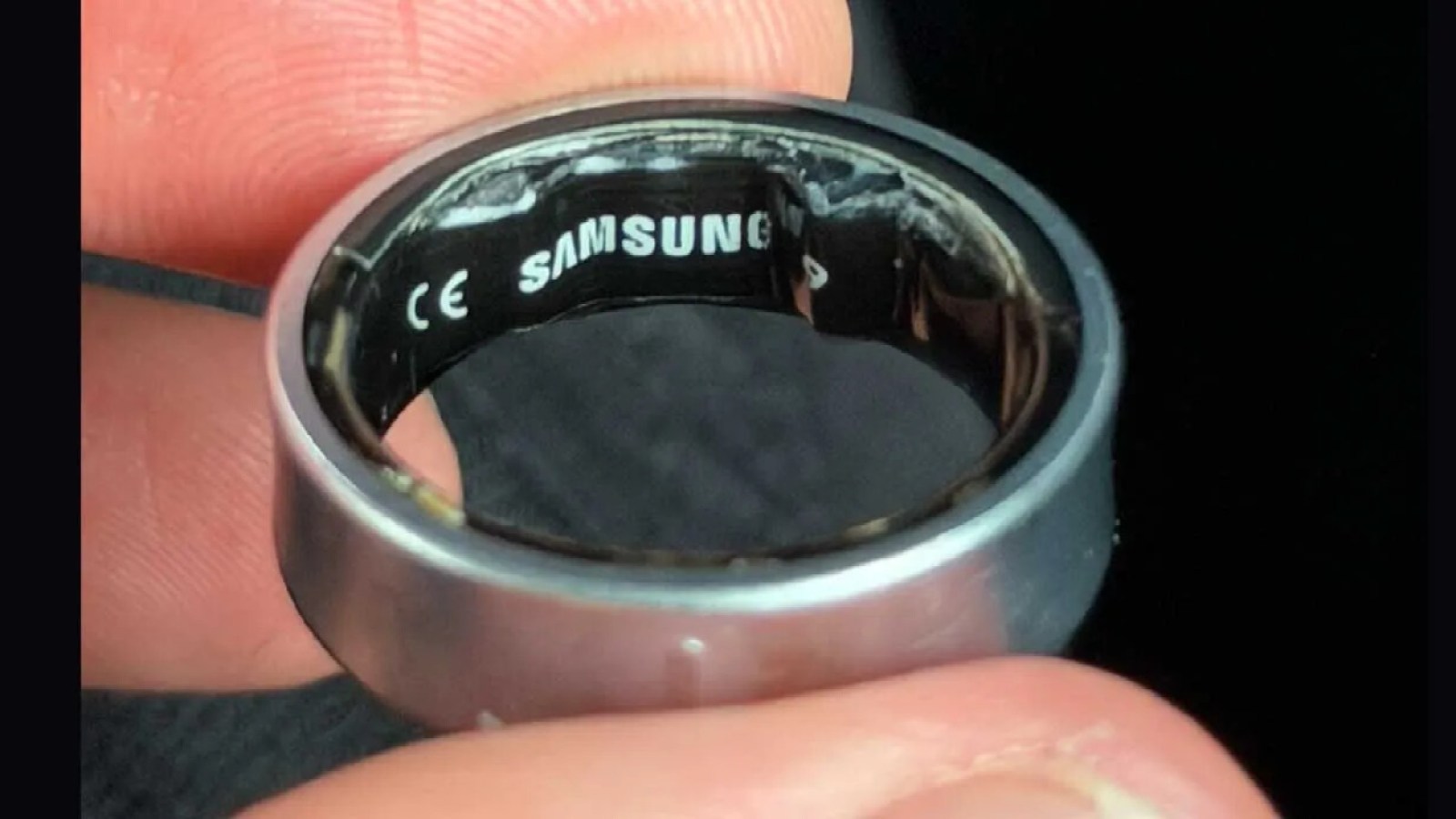 Â« Je ne porterai plus jamais de bague connectÃ©e Â» : aprÃ¨s la Galaxy Ring gonflÃ©e,...