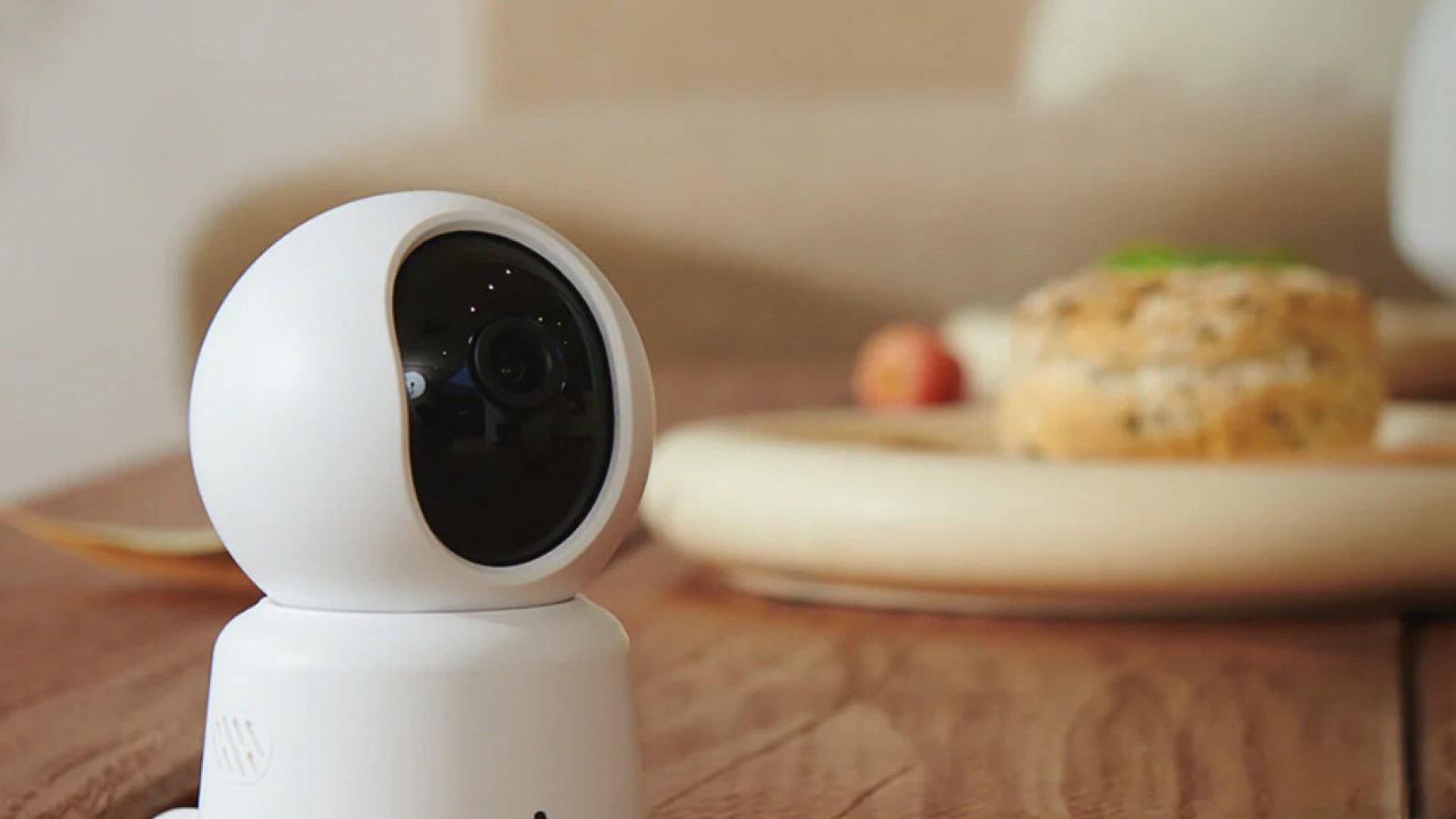 Cette camÃ©ra qui filme en 2K en 360Â° sÃ©curise votre domicile pour vraiment pas cher...