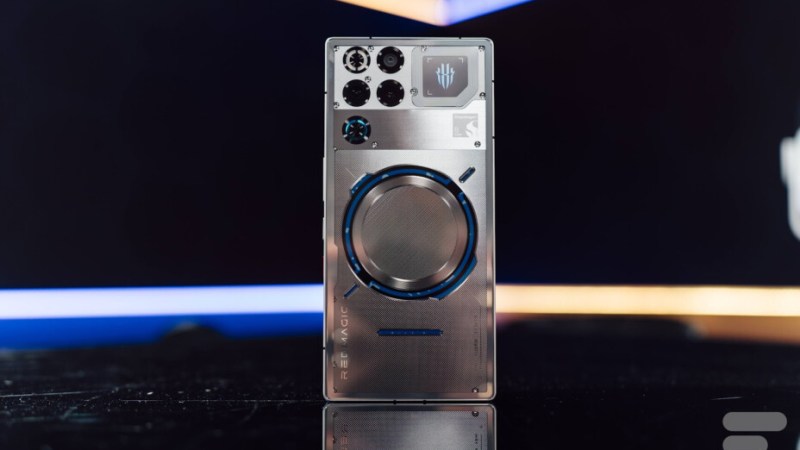 Test du Redmagic 11 Pro : on a mis un smartphone watercoolé dans nos poches