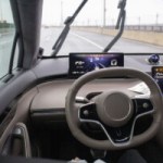 J’ai roulé dans une voiture électrique Huawei en Chine pour visiter son usine : une expérience bluffante et (presque) sans les mains