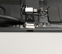 Le port USB-C de l'iPad Pro M5 est modulaire, et peut donc être remplacé facilement // Source : iFixit