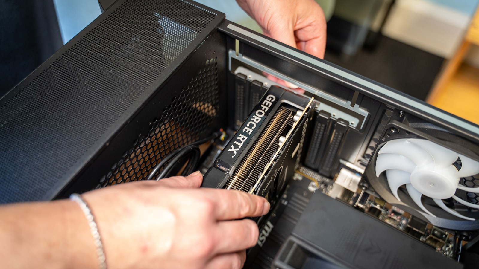 â€œJe ne pensais pas que ce serait si simpleâ€ : comment jâ€™ai montÃ© un PC de jeu...