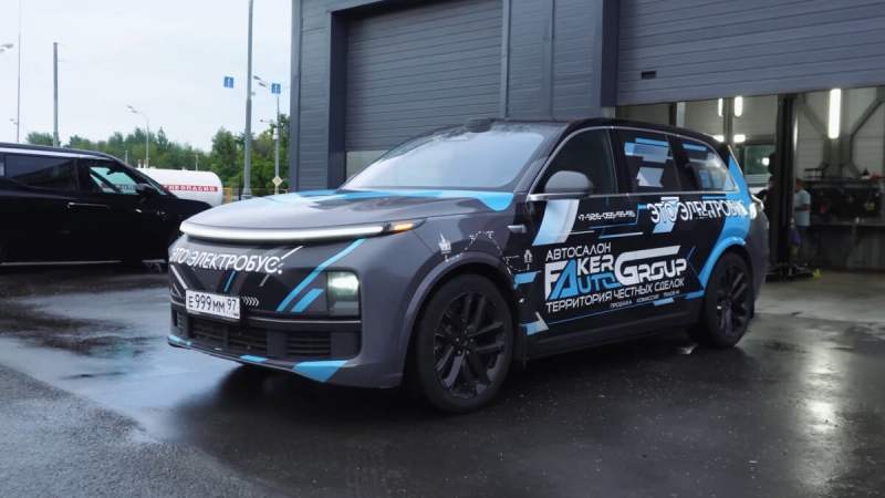 Pénurie d’essence en Russie : les automobilistes se ruent sur les voitures électriques chinoises