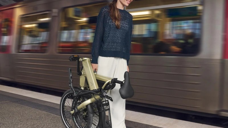 Lidl vous fait économiser 100&nbsp;€ sur son tout premier VAE pliant, un modèle compact très bien équipé et endurant