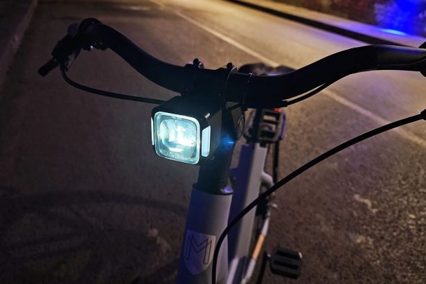 Mobius Annecy éclairage