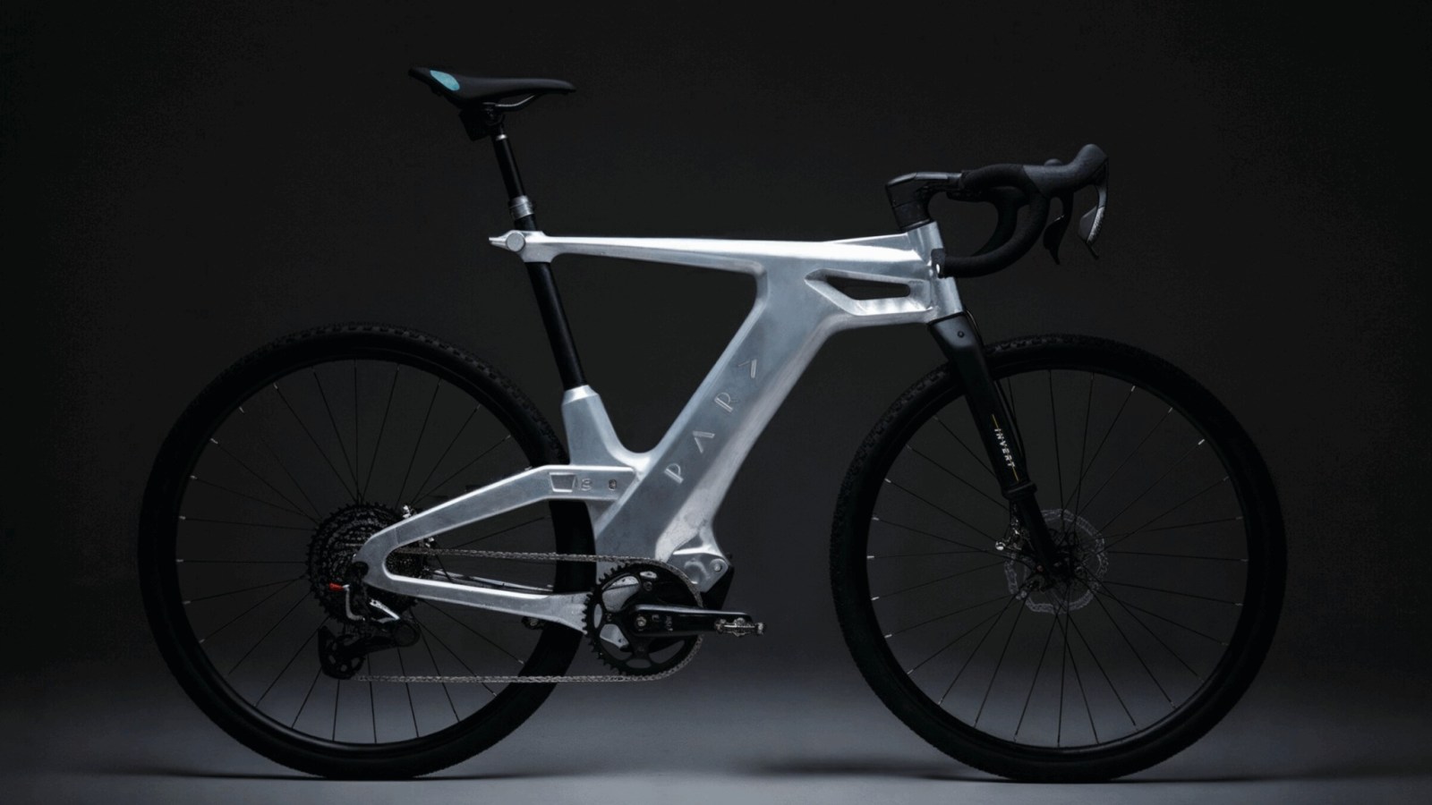 Ce magnifique vÃ©lo Ã©lectrique dâ€™aventure a quelque chose dâ€™unique