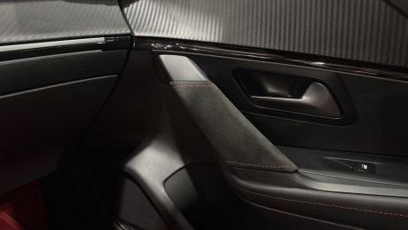 Peugeot E-208 GTI // Source : Paul-Émile Cassoret pour Frandroid
