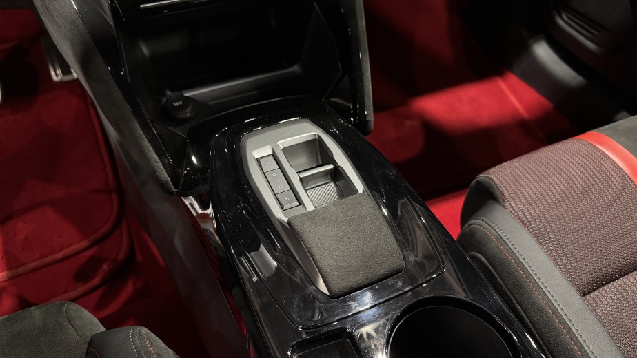 Peugeot E-208 GTI // Source : Paul-Émile Cassoret pour Frandroid