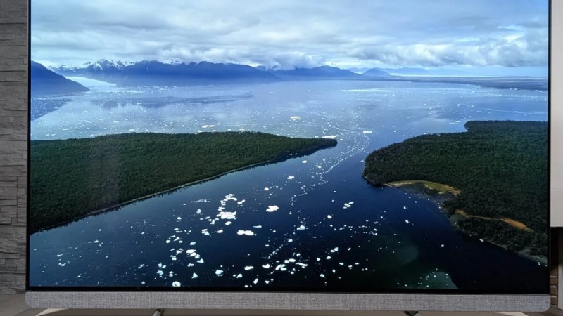 Philips 55OLED910 : ce TV 4K Ambilight noté 9/10 s’affiche à prix cassé en 2026