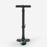 Decathlon dégaine une nouvelle pompe vélo manuelle très abordable et bien pratique