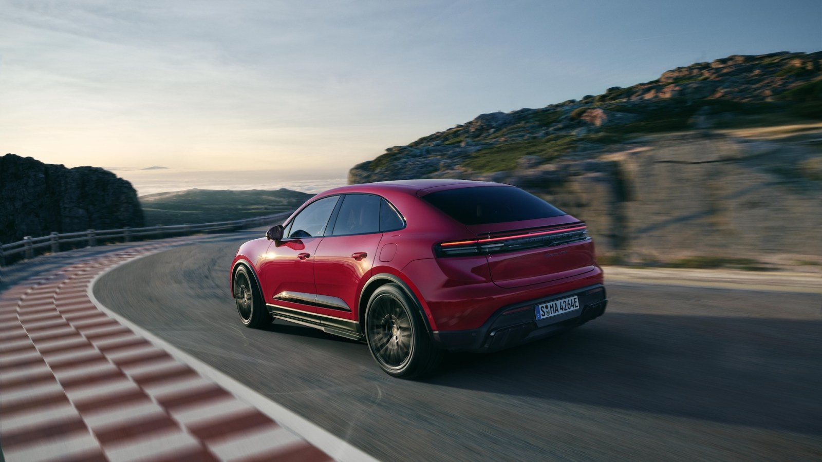 Porsche veut prouver que les voitures Ã©lectriques sont amusantes Ã  conduire avec son nouveau...