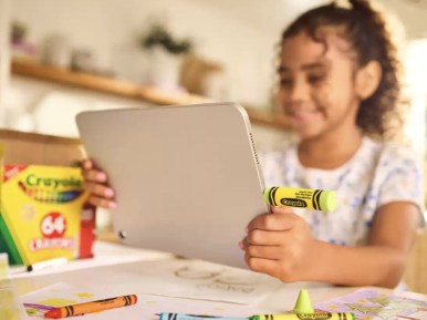 SanDisk x Crayola - 1 Source : SanDisk x Crayola