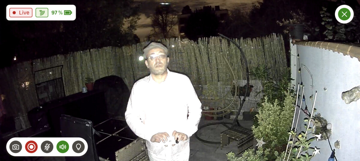 2 m en mode nuit couleur