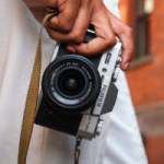 X-T30 III : Fujifilm lance un nouvel appareil photo hybride au design rétro et à prix accessible