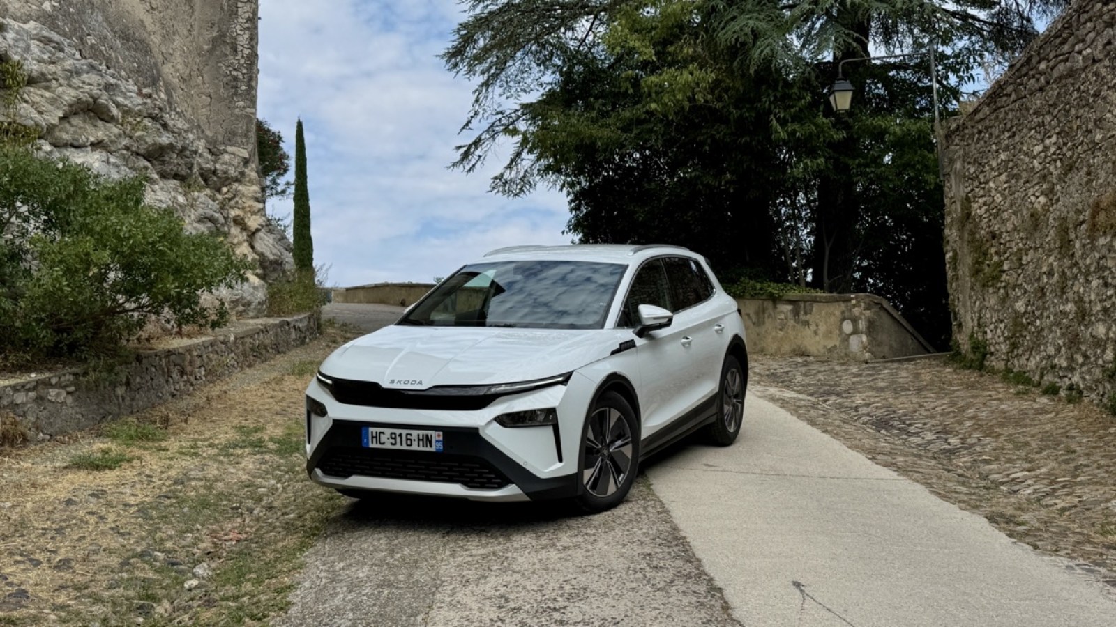 Jâ€™ai roulÃ© 2 000 km en Skoda Elroq Ã©lectrique : elle parvient Ã  faire de...