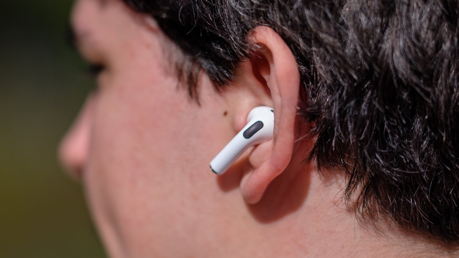 Airpods : pourquoi de plus en plus de gens s’en servent pendant les concerts