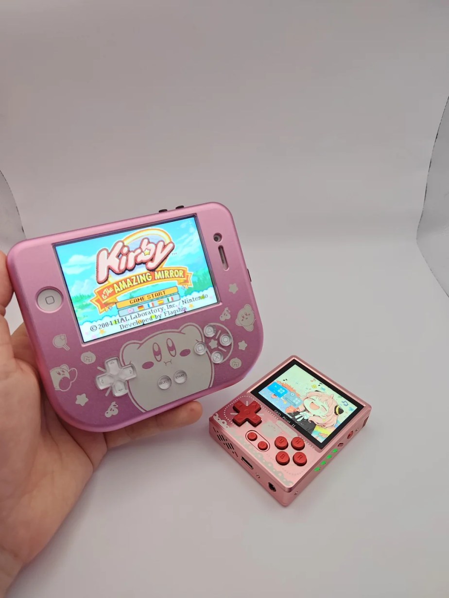 turning-iphone-4s-into-retro-handheld-v0-g9gv11kwoqtf1
