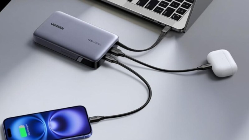 À -32 %, cette batterie externe Ugreen de 20 000 mAh, 145 W et triple ports USB devient un accessoire indispensable