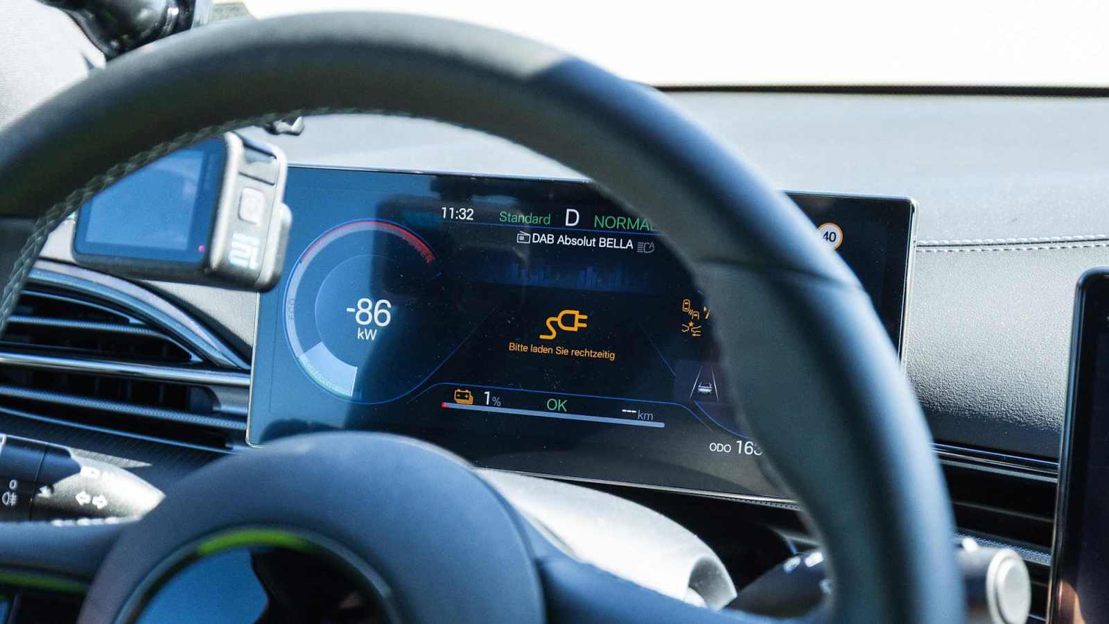 Voici ce qui se passe rÃ©ellement quand une voiture Ã©lectrique atteint 0 % de batterie : six...