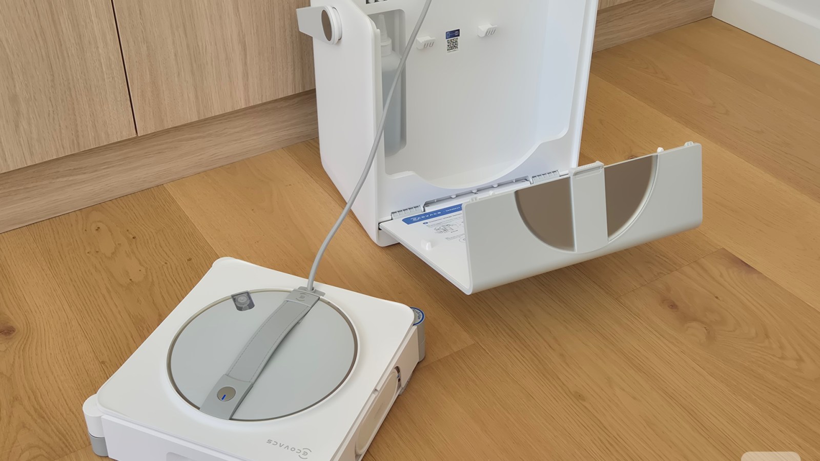 Test du laveur de vitres Ecovacs Winbot W2S Omni : enfin des vitres propres sans effort