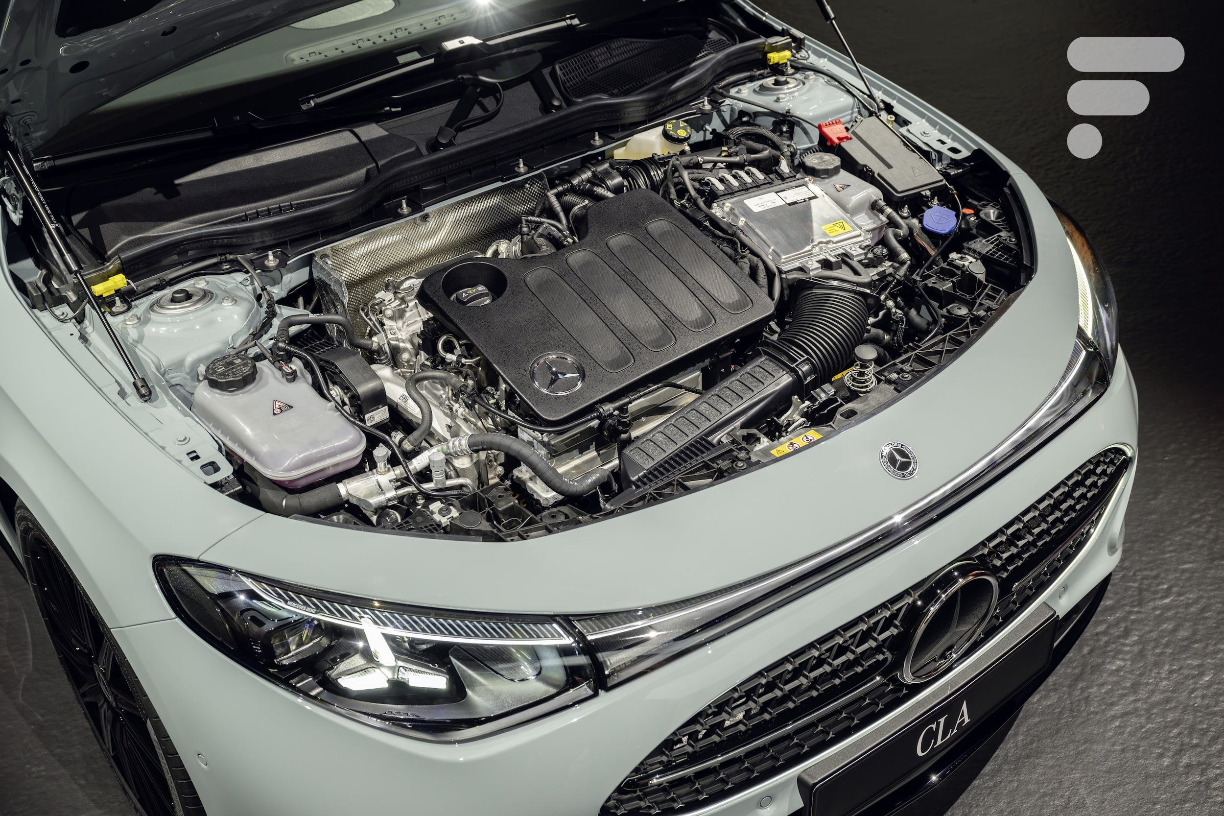 Mercedes-Benz CLA hybride