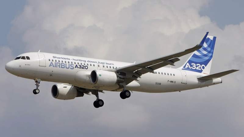 Airbus doit mettre à jour le logiciel de 6000 avions et demande aux compagnies de suspendre immédiatement leurs vols Airbus doit mettre à jour le logiciel de 6000 avions et demande aux compagnies de suspendre immédiatement leurs vols