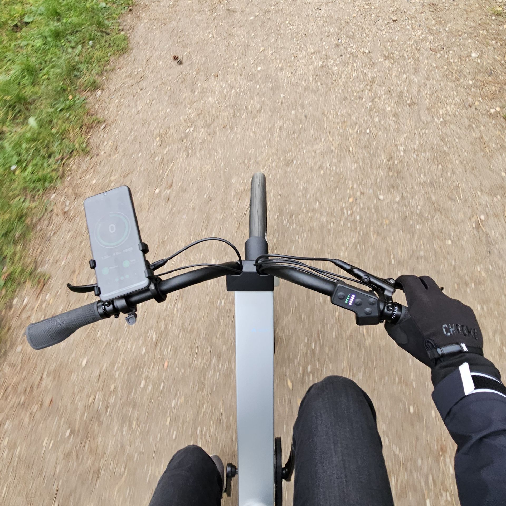 Anod Hybrid 2 conduite chemin