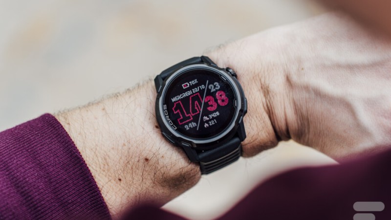 Test de la Coros Apex 4 : une montre de sport à la fois ultra endurante, résistante, précise et plutôt abordable