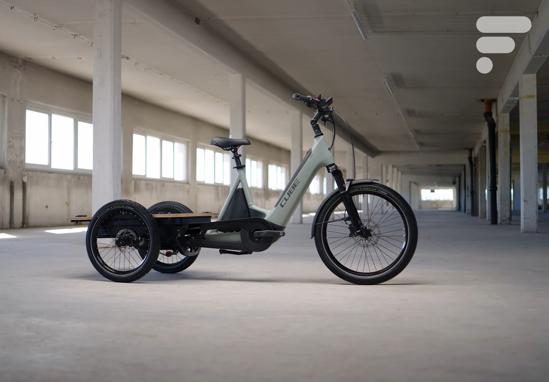 Cube Trike Hybrid Flatbed tricycle électrique