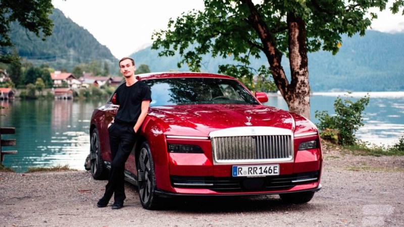 J’ai roulé 24 heures en Rolls-Royce Spectre : récit d’une expérience hors du commun