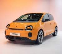 Renault Twingo E-Tech // Source : Robin Wycke - Frandroid Renault Twingo E-Tech // Source : Robin Wycke - Frandroid